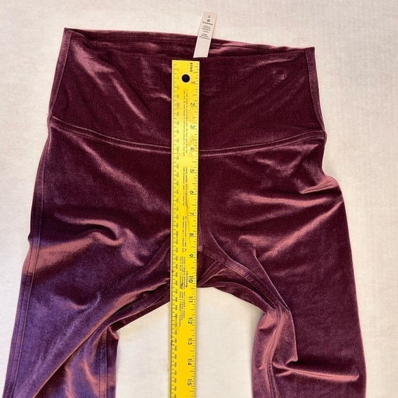 Lululemon Athletica Wunder lounge highrise tight 28”inseam w/key pocket Sz-6. C7 - Picture 11 of 13